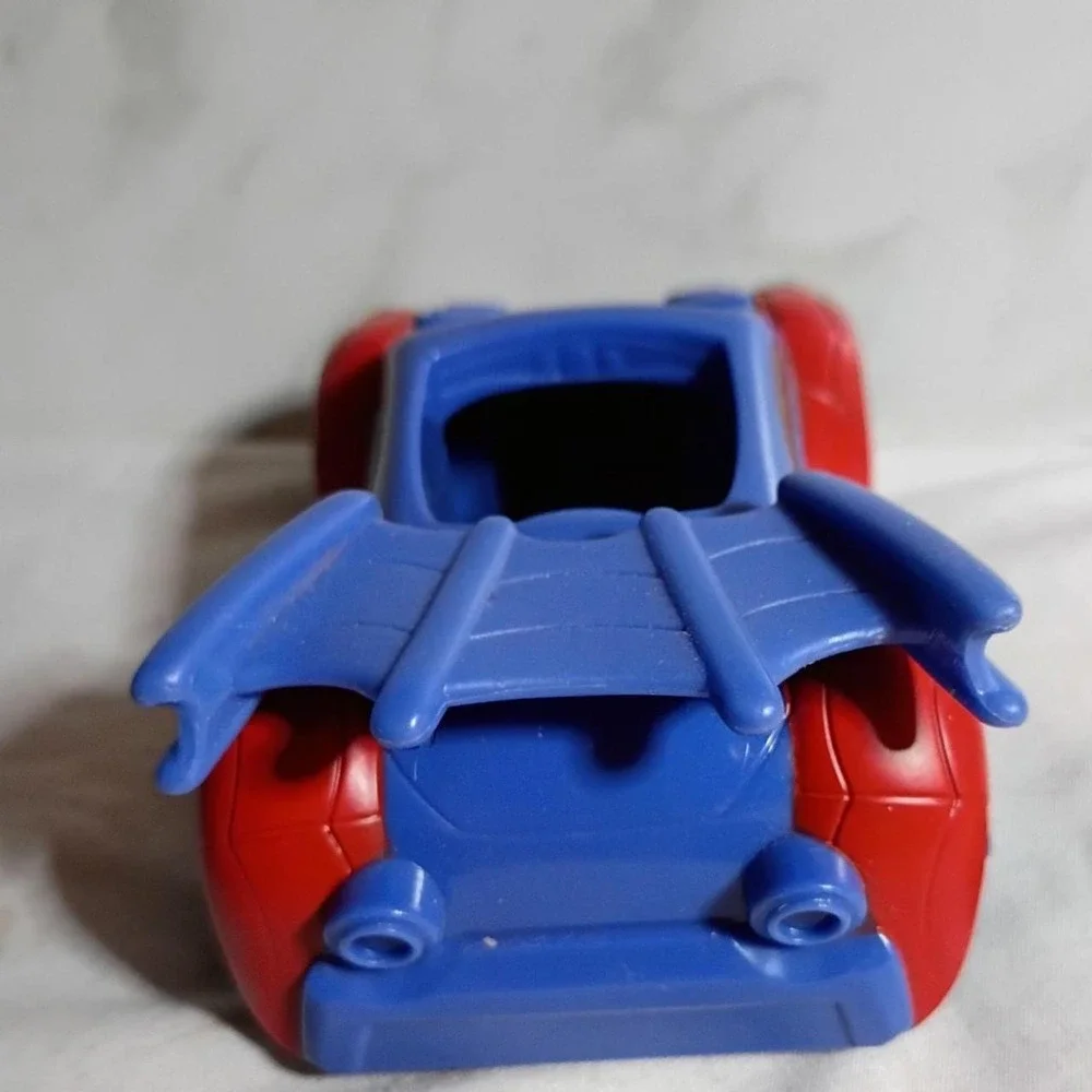 Marvel Spidey and His Amazing Friends Web Crawler Toy Car Hasbro F1940 Red Blue